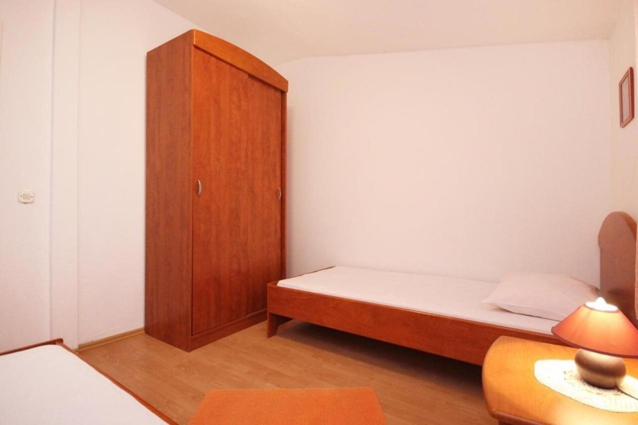 Apartments Tonka - 150M From The Sea & Parking Оребич Екстер'єр фото