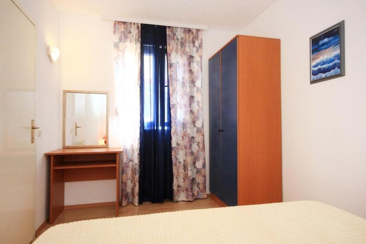 Apartments Tonka - 150M From The Sea & Parking Оребич Екстер'єр фото