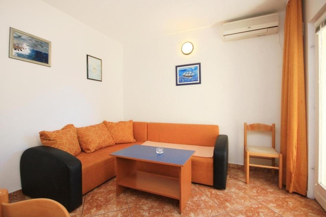 Apartments Tonka - 150M From The Sea & Parking Оребич Екстер'єр фото
