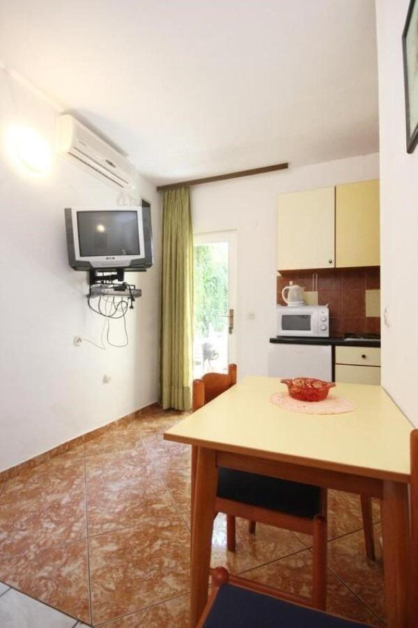 Apartments Tonka - 150M From The Sea & Parking Оребич Екстер'єр фото